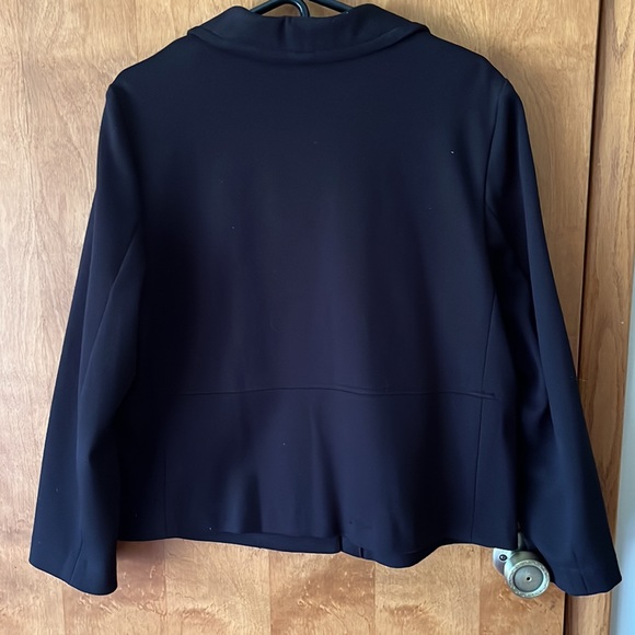 JM Collections Button Up Jacket - Size L - Picture 4 of 4